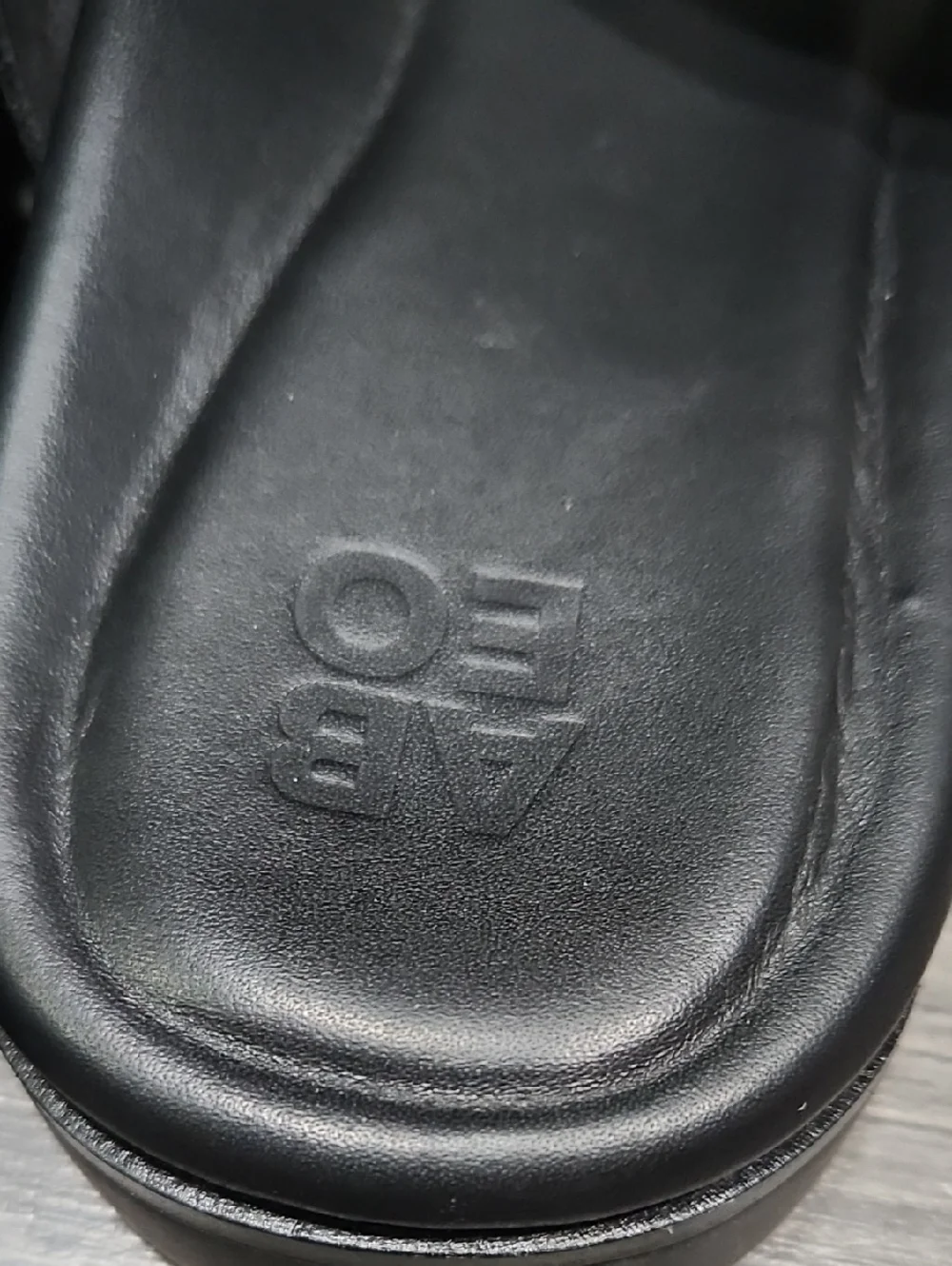 EUC ABEO Kylie Black Leather Sandals